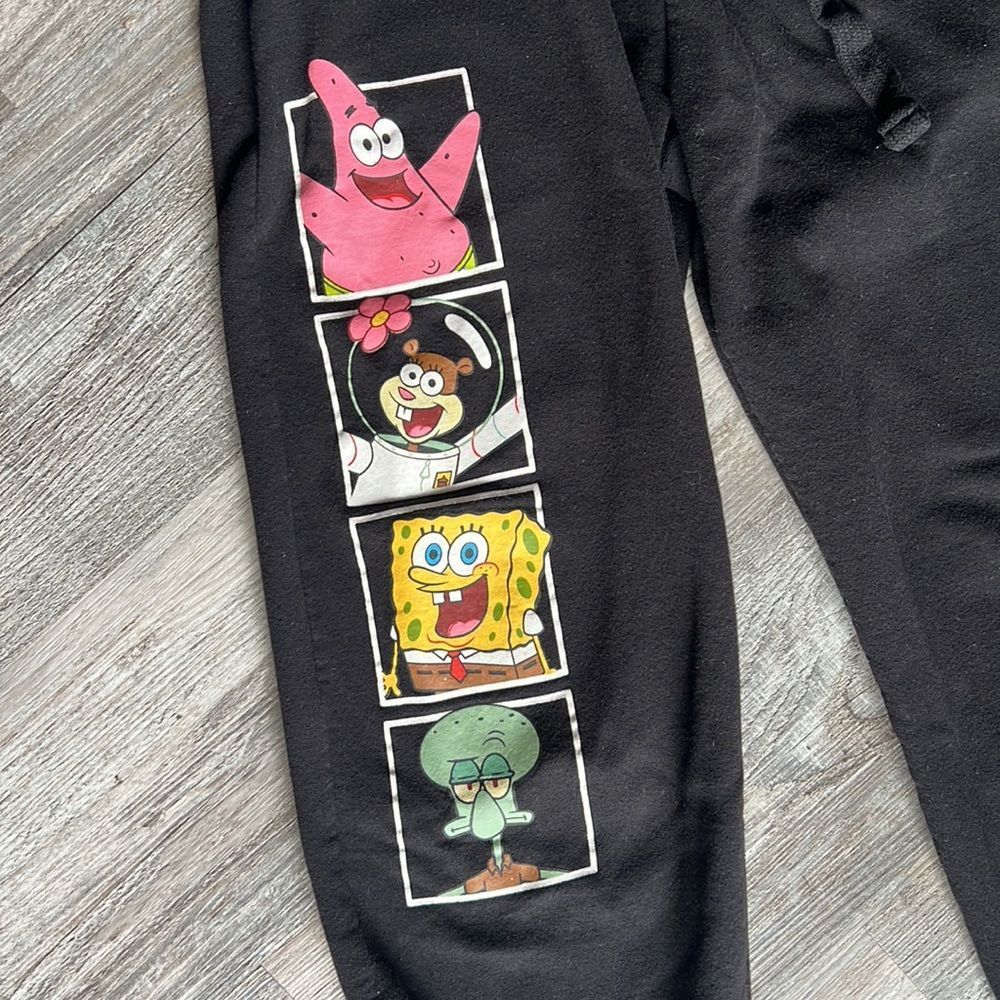 SpongeBob Sweats - Picture 2 of 4